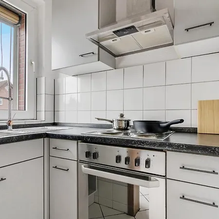 Mit Balkon In Luenen