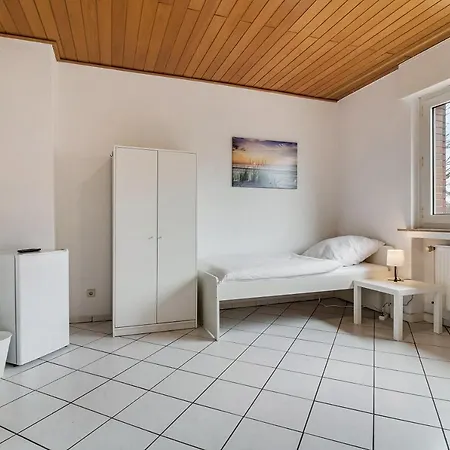Rooms2stay Iii