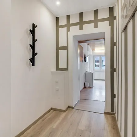 Mit Balkon In Luenen