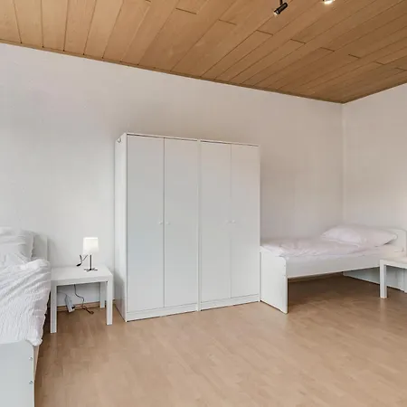 Lägenhet Mit Balkon In *